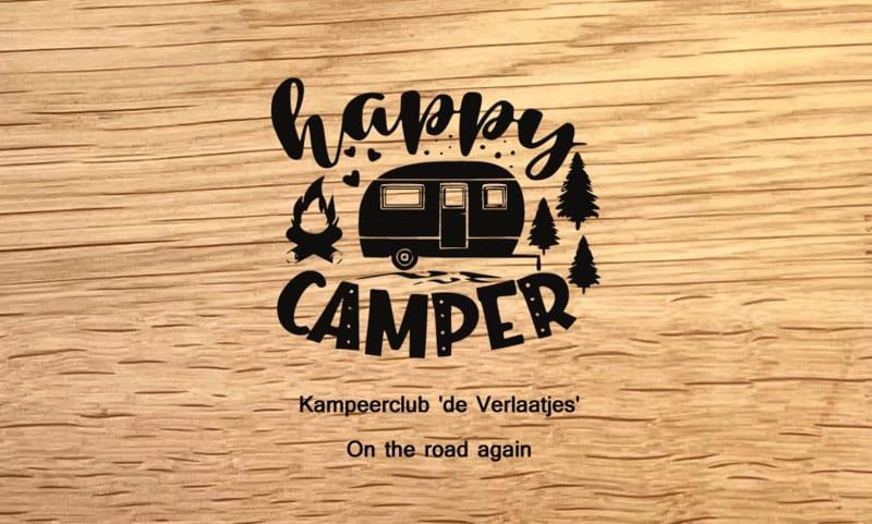 Borrelplank Happy Camper - Reis & Avontuur graveringen